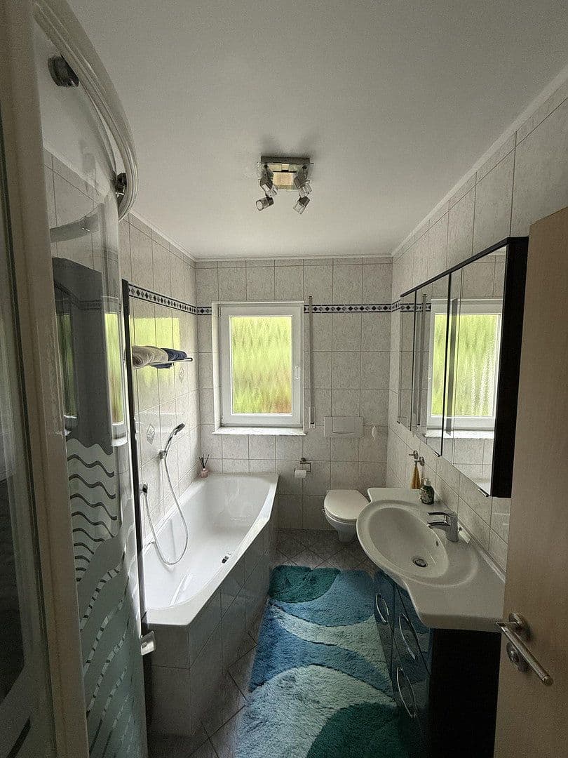 Prodej bytu 3+1 73 m², Neuwied, Porýní-Falc Prodej bytu 3+1 73 m², Neuwied, Porýní-Falc