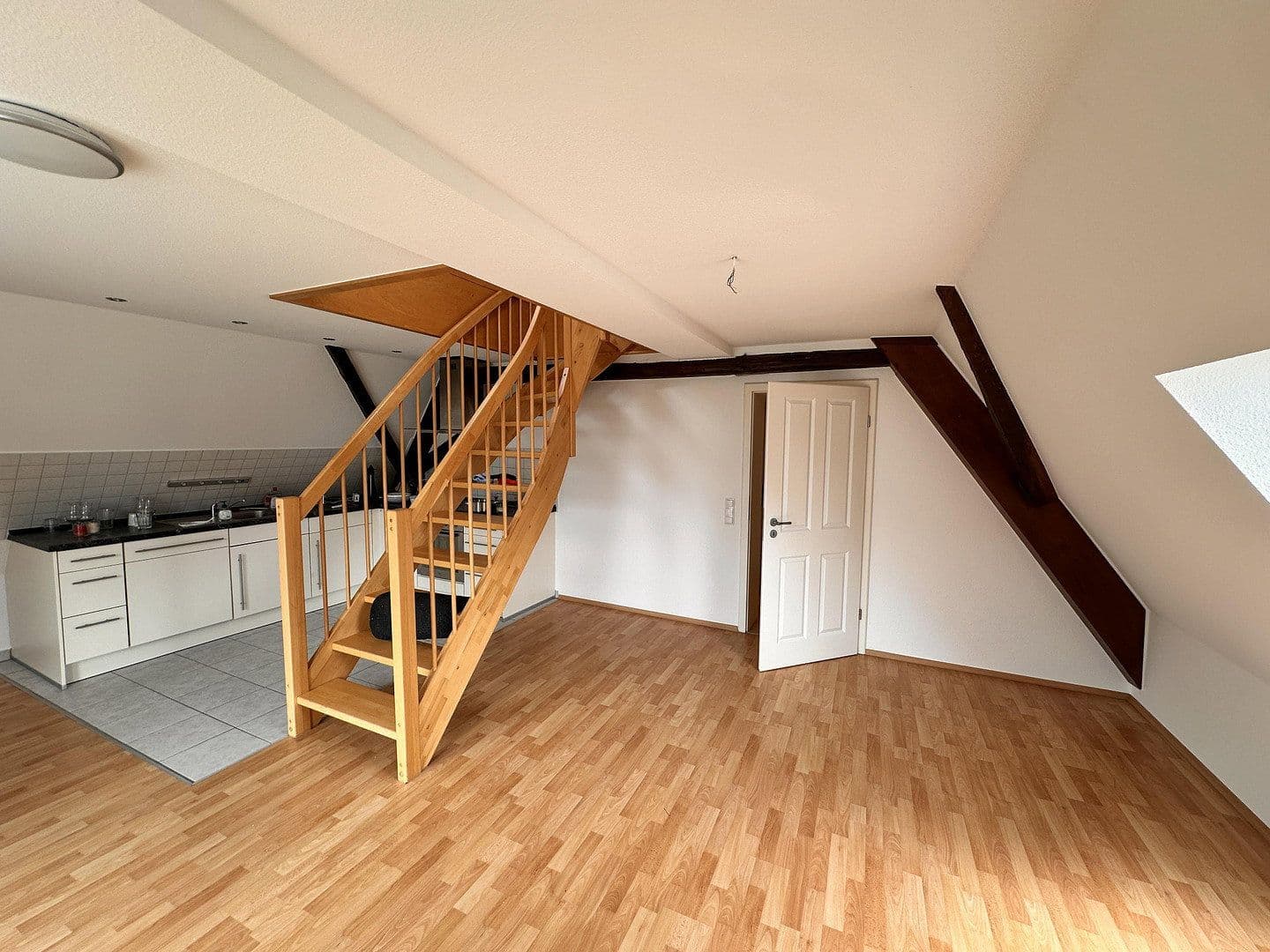Pronájem bytu 2+1 71 m², Am Zehnt 9, Sinsheim, Bádensko-Württembersko Pronájem bytu 2+1 71 m², Am Zehnt 9, Sinsheim, Bádensko-Württembersko