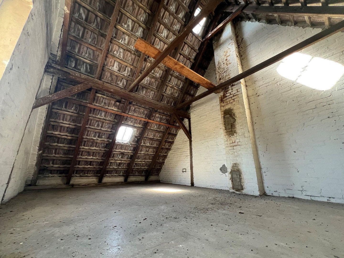 Prodej domu 81 m², pozemek 200 m², Salzburger Straße 21, Kiel, Šlesvicko-Holštýnsko Prodej domu 81 m², pozemek 200 m², Salzburger Straße 21, Kiel, Šlesvicko-Holštýnsko