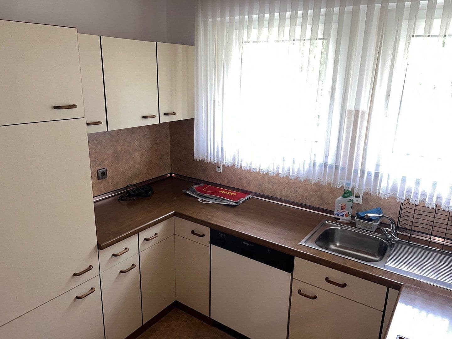 Prodej domu 169 m², pozemek 602 m², Roseggerstraße 3, Donzdorf, Bádensko-Württembersko Prodej domu 169 m², pozemek 602 m², Roseggerstraße 3, Donzdorf, Bádensko-Württembersko
