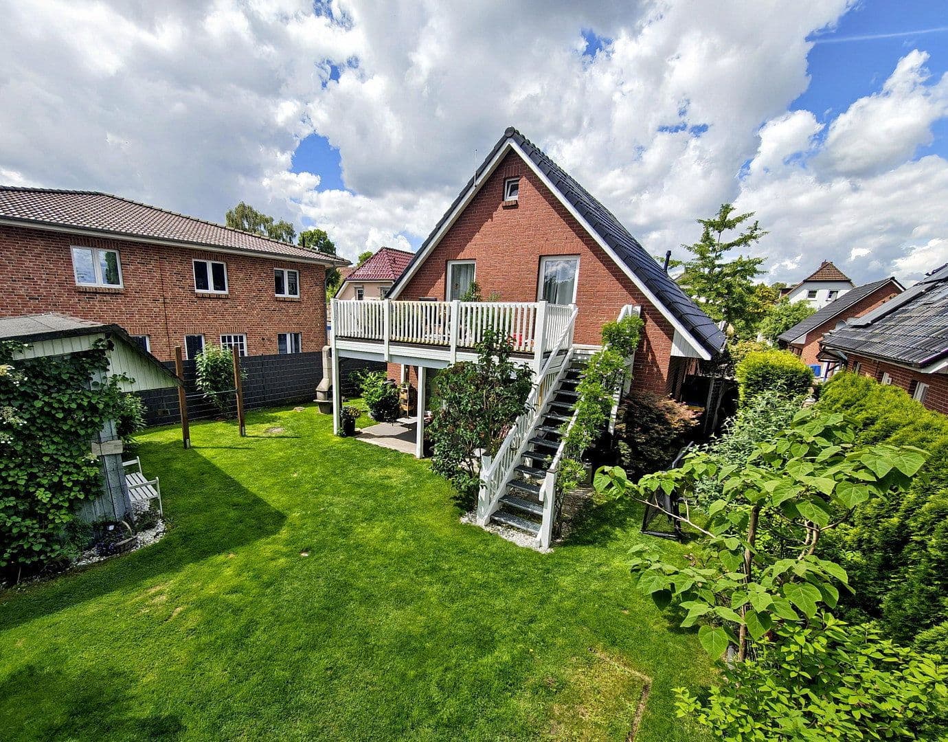 Prodej domu 123 m², pozemek 462 m², Ansgarstraße 145b, Elmshorn, Šlesvicko-Holštýnsko Prodej domu 123 m², pozemek 462 m², Ansgarstraße 145b, Elmshorn, Šlesvicko-Holštýnsko