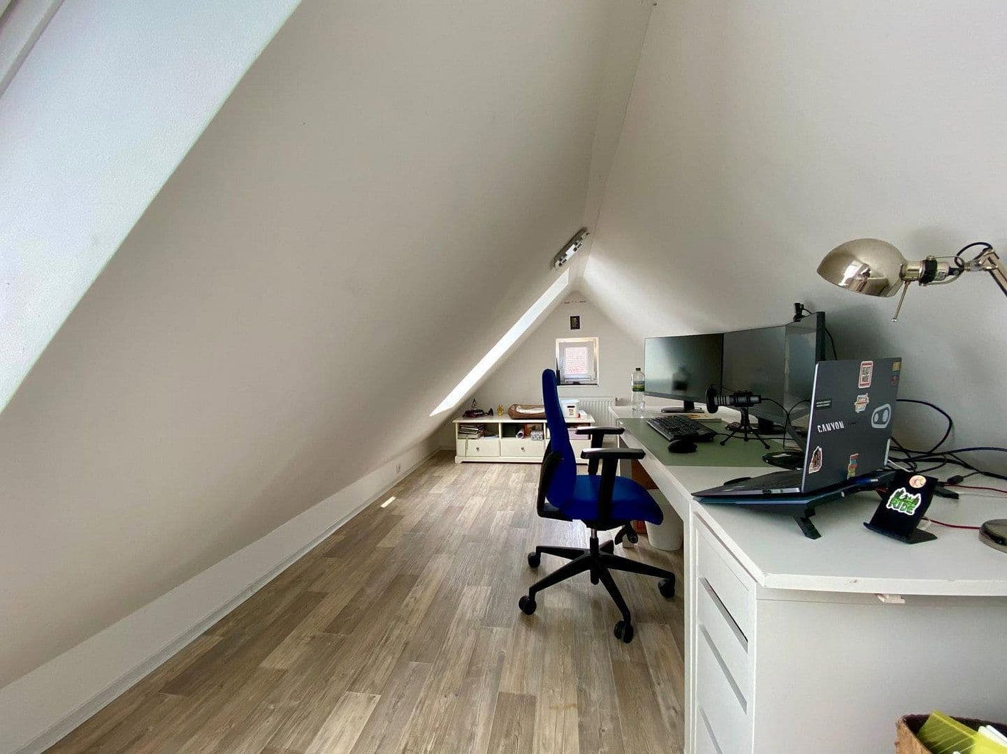 Prodej domu 123 m², pozemek 462 m², Ansgarstraße 145b, Elmshorn, Šlesvicko-Holštýnsko Prodej domu 123 m², pozemek 462 m², Ansgarstraße 145b, Elmshorn, Šlesvicko-Holštýnsko