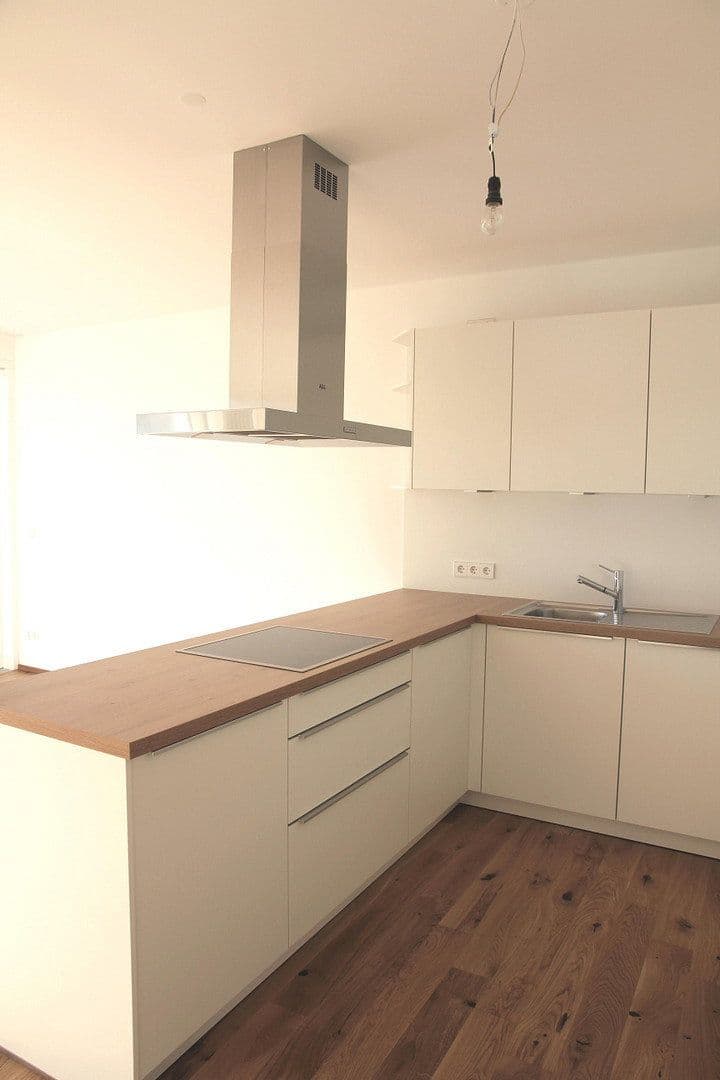 Pronájem bytu 3+kk 90 m², Kinzigstraße 33, Hausach, Bádensko-Württembersko Pronájem bytu 3+kk 90 m², Kinzigstraße 33, Hausach, Bádensko-Württembersko