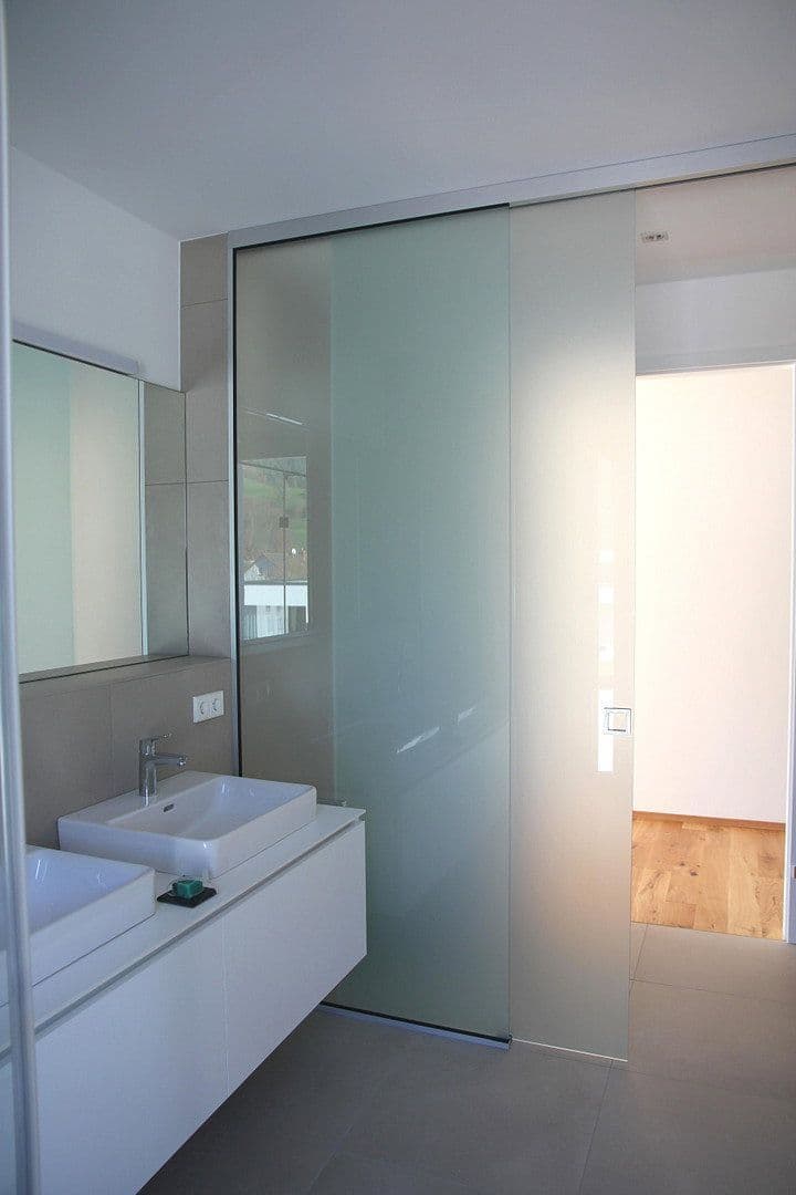 Pronájem bytu 3+kk 90 m², Kinzigstraße 33, Hausach, Bádensko-Württembersko Pronájem bytu 3+kk 90 m², Kinzigstraße 33, Hausach, Bádensko-Württembersko