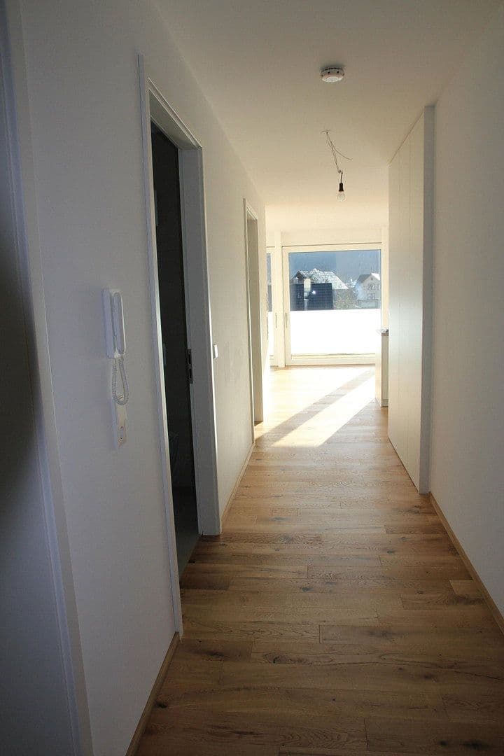 Pronájem bytu 3+kk 90 m², Kinzigstraße 33, Hausach, Bádensko-Württembersko Pronájem bytu 3+kk 90 m², Kinzigstraße 33, Hausach, Bádensko-Württembersko