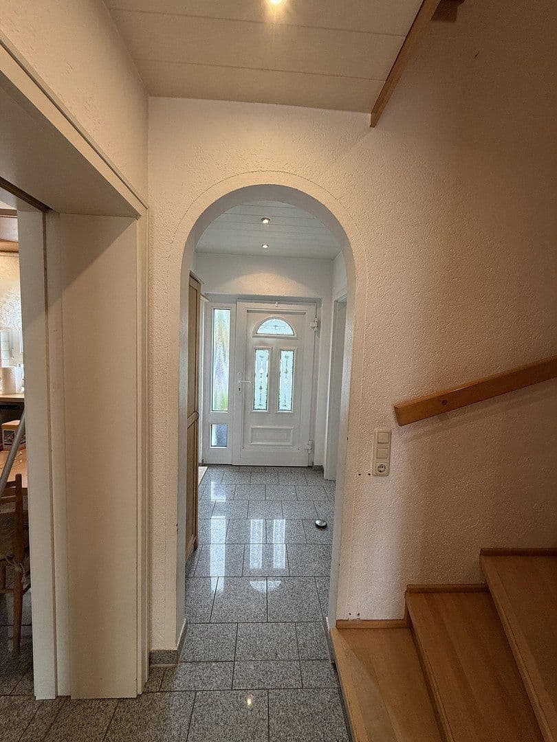 Prodej domu 124 m², pozemek 289 m², Rodenbach, Hessen Prodej domu 124 m², pozemek 289 m², Rodenbach, Hessen