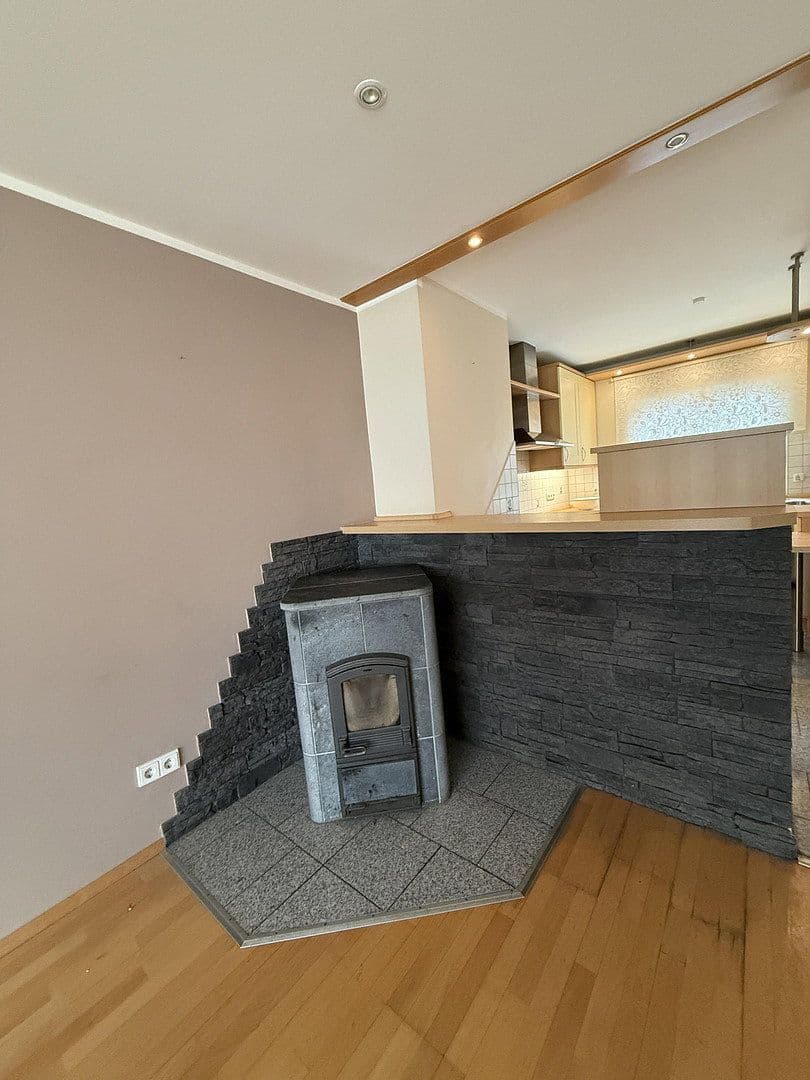 Prodej domu 124 m², pozemek 289 m², Rodenbach, Hessen Prodej domu 124 m², pozemek 289 m², Rodenbach, Hessen