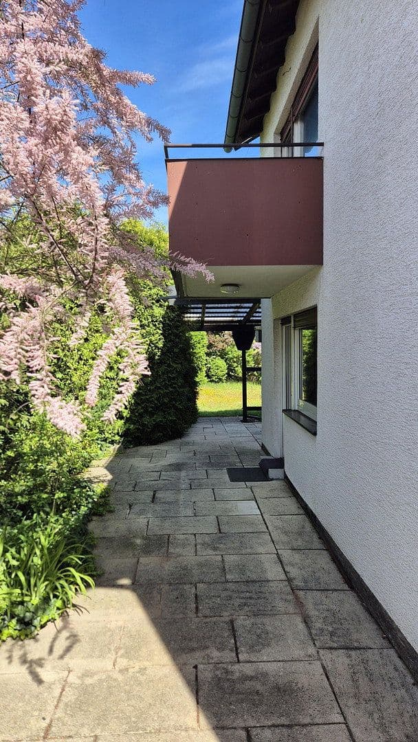 Prodej domu 150 m², pozemek 924 m², Keplerstraße 22, Fürth, Bavorsko Prodej domu 150 m², pozemek 924 m², Keplerstraße 22, Fürth, Bavorsko