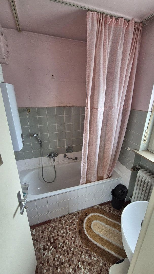 Prodej domu 150 m², pozemek 924 m², Keplerstraße 22, Fürth, Bavorsko Prodej domu 150 m², pozemek 924 m², Keplerstraße 22, Fürth, Bavorsko
