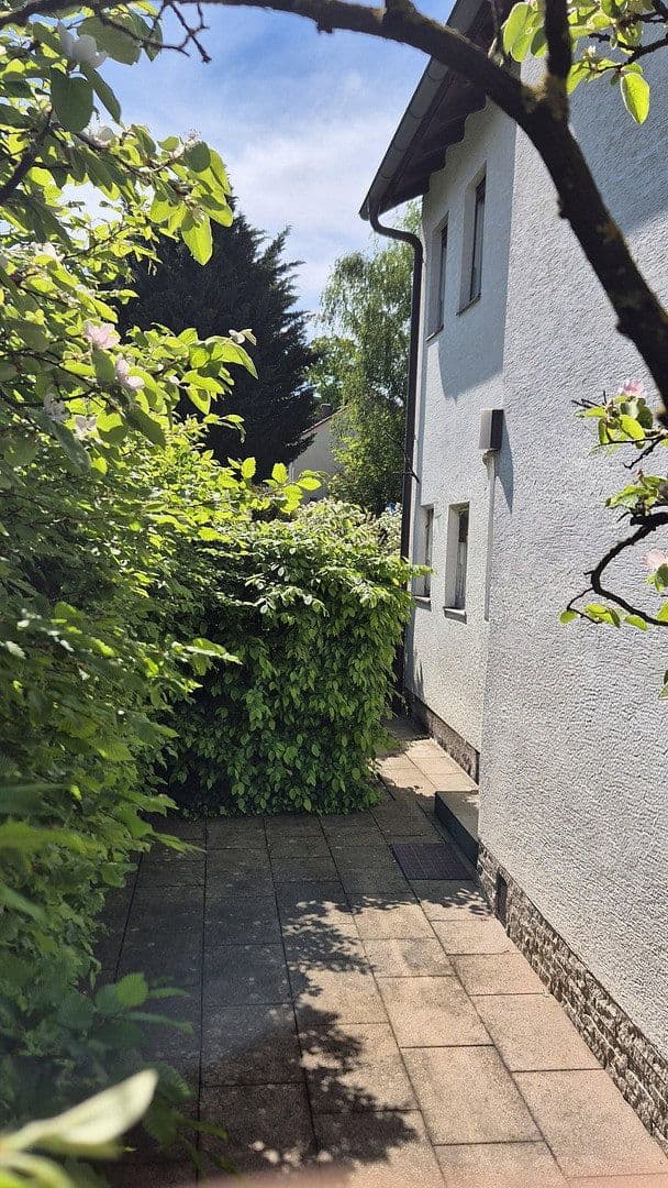 Prodej domu 150 m², pozemek 924 m², Keplerstraße 22, Fürth, Bavorsko Prodej domu 150 m², pozemek 924 m², Keplerstraße 22, Fürth, Bavorsko