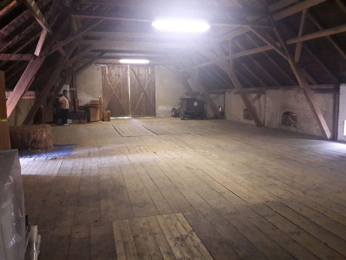 Pronájem nebytového prostoru 200 m², Neuhausen/Erzgebirge, Sasko Pronájem nebytového prostoru 200 m², Neuhausen/Erzgebirge, Sasko