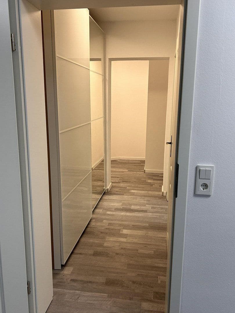 Pronájem bytu 1+1 39 m², Engelhardweg 5, Weinsberg, Bádensko-Württembersko Pronájem bytu 1+1 39 m², Engelhardweg 5, Weinsberg, Bádensko-Württembersko