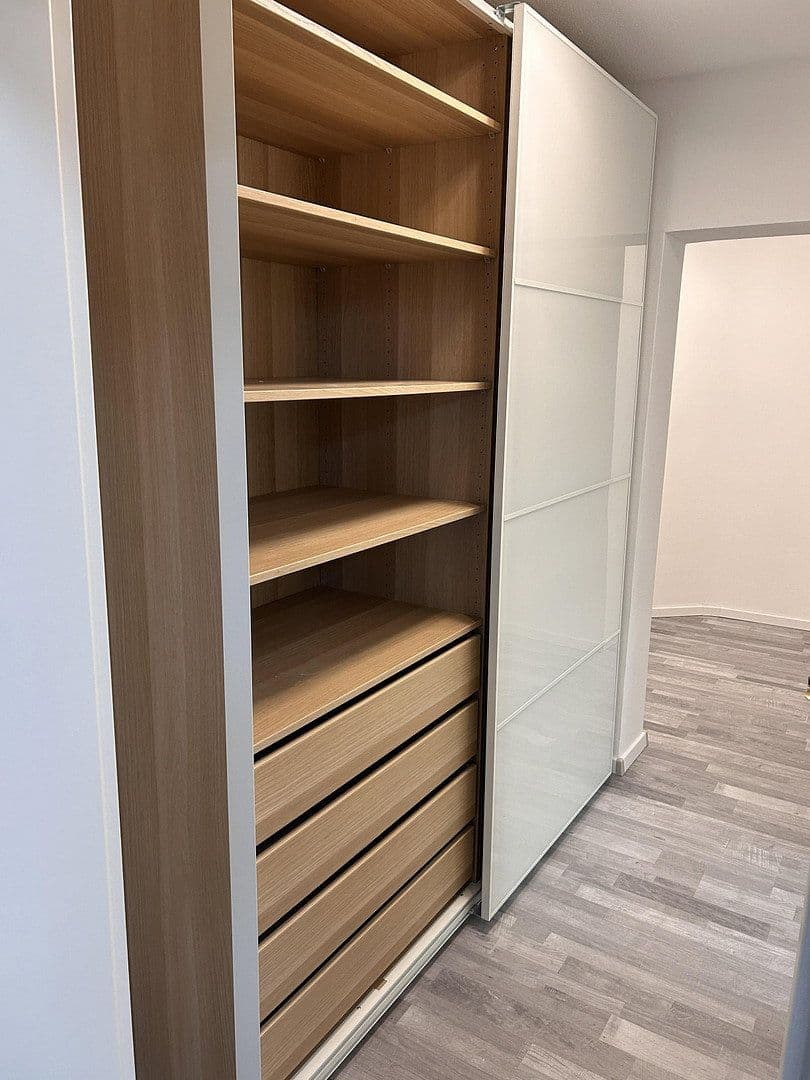 Pronájem bytu 1+1 39 m², Engelhardweg 5, Weinsberg, Bádensko-Württembersko Pronájem bytu 1+1 39 m², Engelhardweg 5, Weinsberg, Bádensko-Württembersko