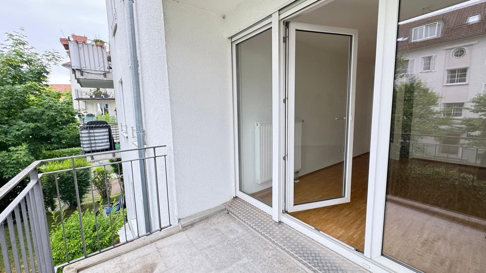 Pronájem bytu 2+1 55 m², Methfesselstr. 3, München, Bavorsko Pronájem bytu 2+1 55 m², Methfesselstr. 3, München, Bavorsko