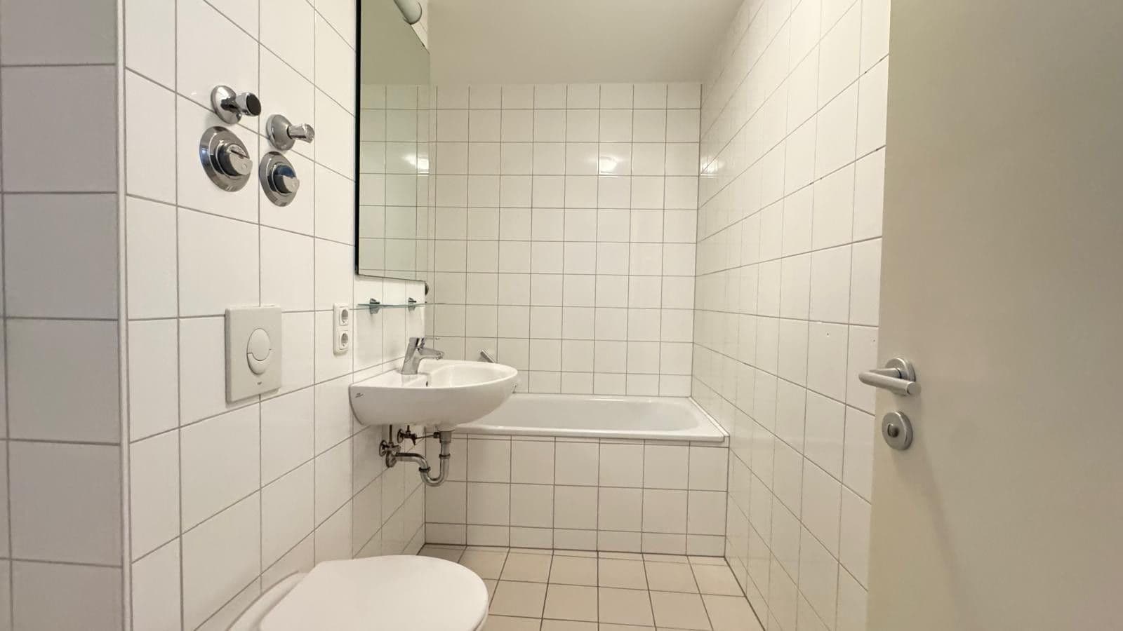 Pronájem bytu 2+1 55 m², Methfesselstr. 3, München, Bavorsko Pronájem bytu 2+1 55 m², Methfesselstr. 3, München, Bavorsko