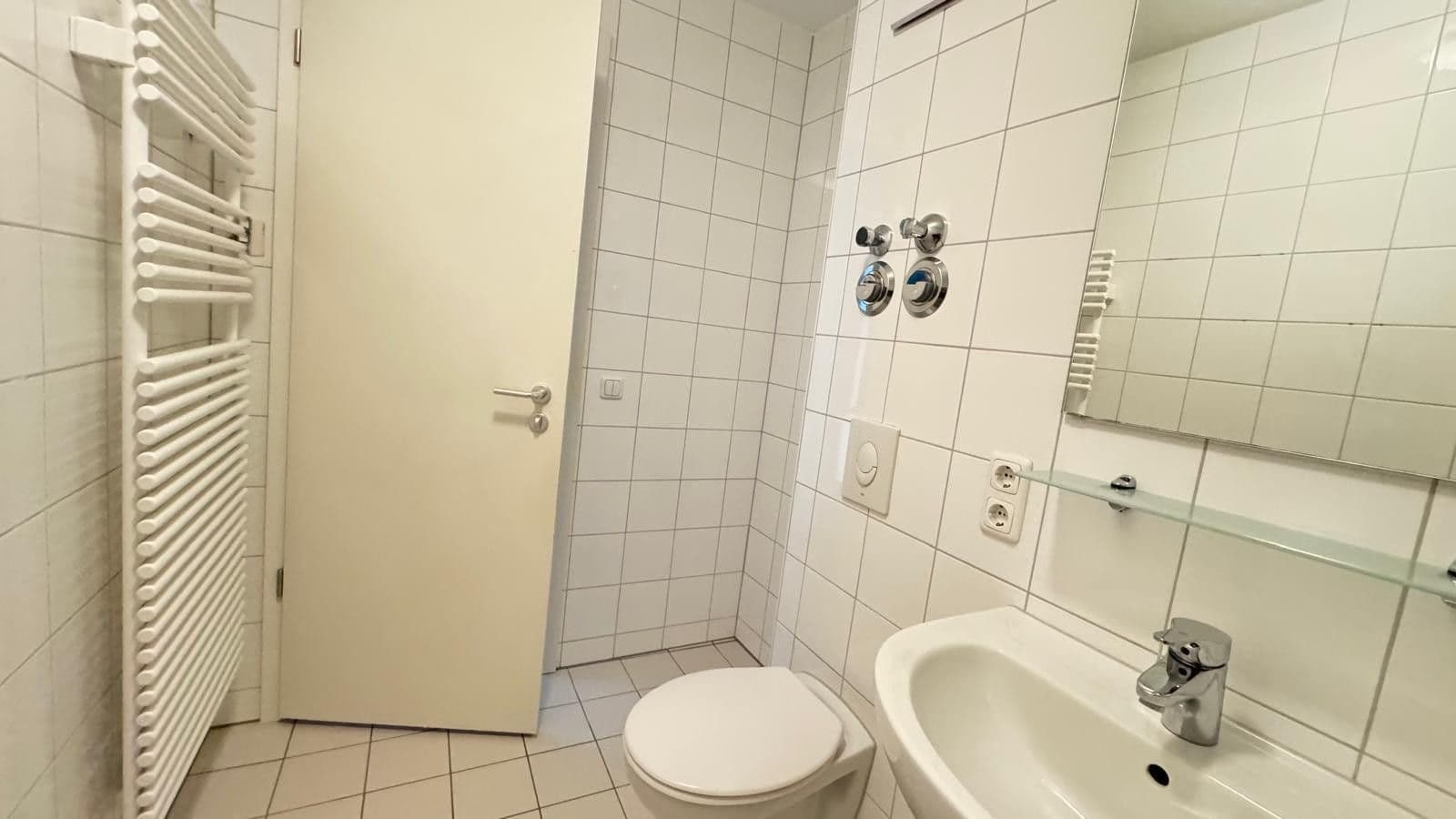 Pronájem bytu 2+1 55 m², Methfesselstr. 3, München, Bavorsko Pronájem bytu 2+1 55 m², Methfesselstr. 3, München, Bavorsko