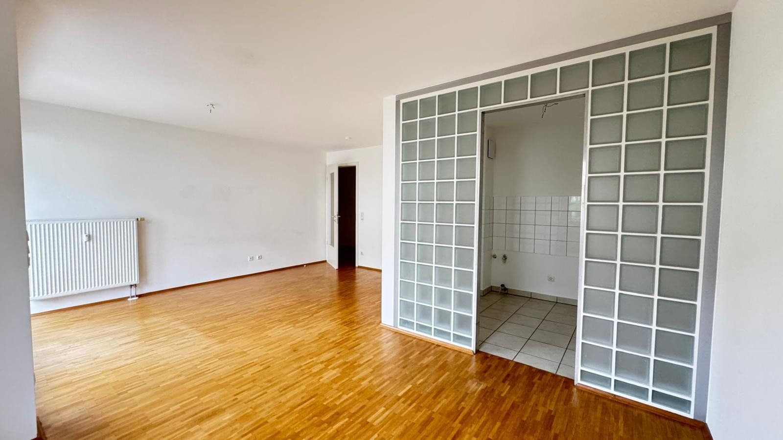 Pronájem bytu 2+1 55 m², Methfesselstr. 3, München, Bavorsko Pronájem bytu 2+1 55 m², Methfesselstr. 3, München, Bavorsko
