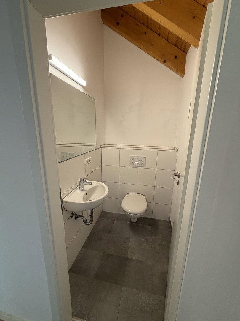 Pronájem bytu 1+kk 85 m², Ludwigshafen, Porýní-Falc Pronájem bytu 1+kk 85 m², Ludwigshafen, Porýní-Falc