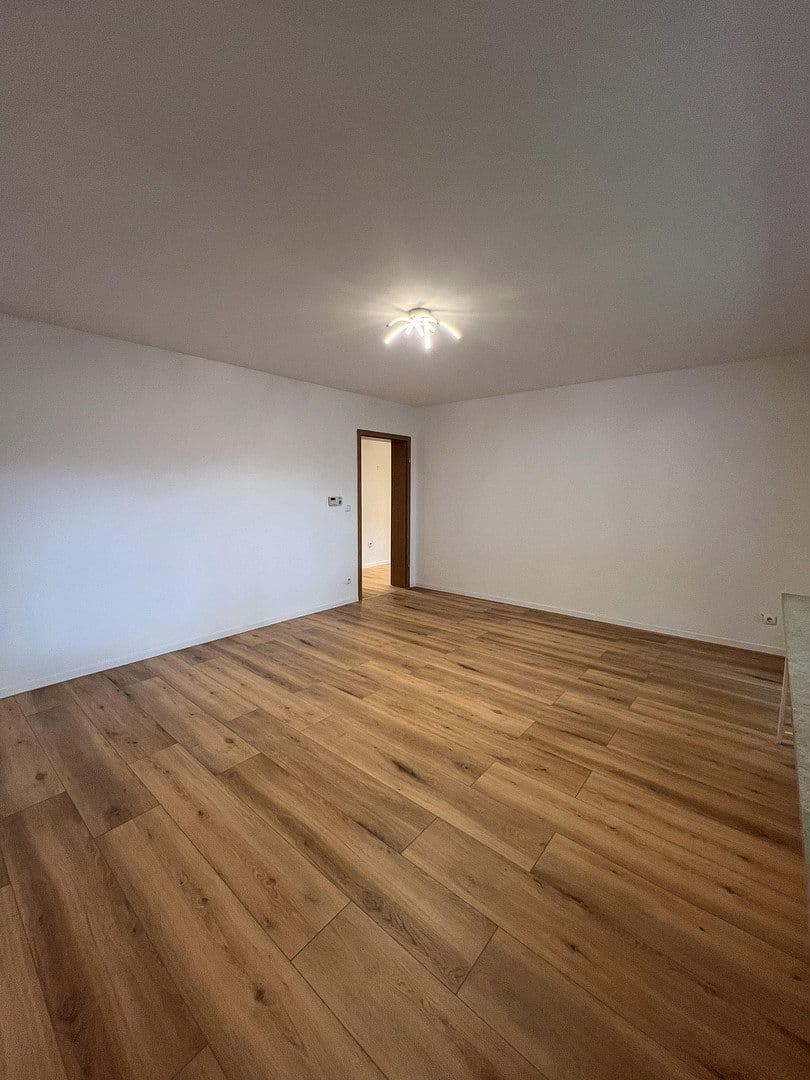 Pronájem bytu 3+1 84 m², Bahnhofstr. 107, Waltrop, Severní Porýní-Vestfálsko Pronájem bytu 3+1 84 m², Bahnhofstr. 107, Waltrop, Severní Porýní-Vestfálsko
