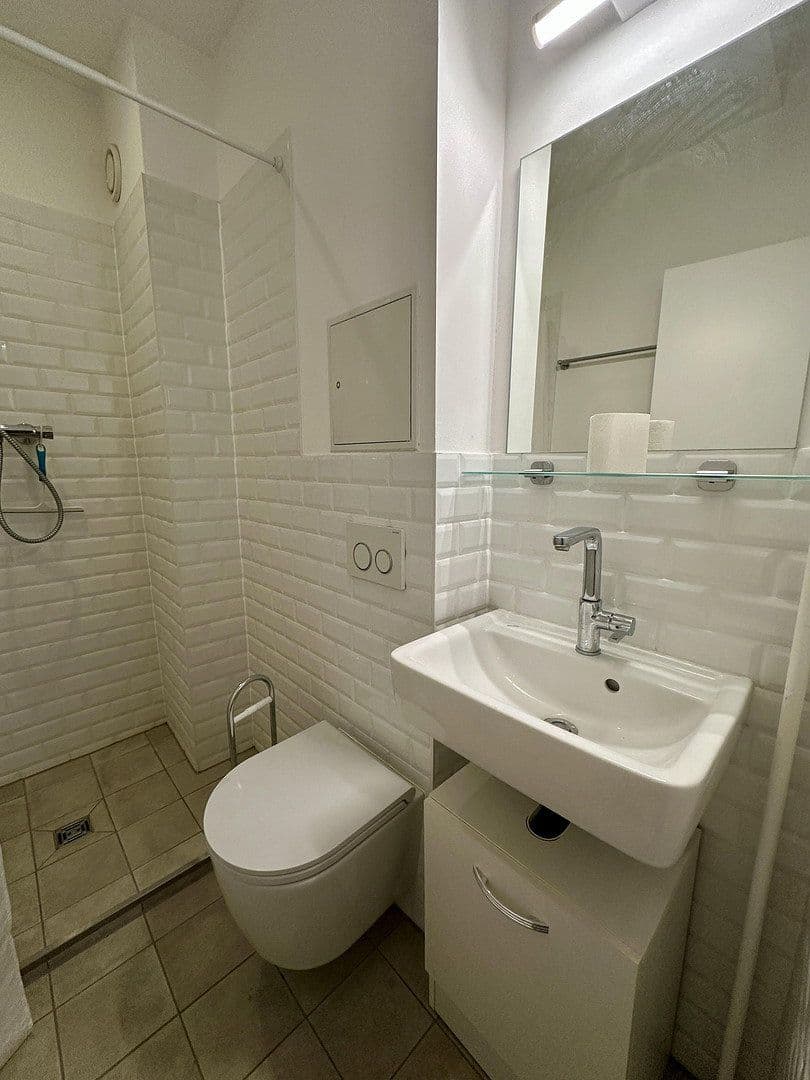 Pronájem bytu 1+1 36 m², Flensburger Straße 21, Berlin, Berlín Pronájem bytu 1+1 36 m², Flensburger Straße 21, Berlin, Berlín
