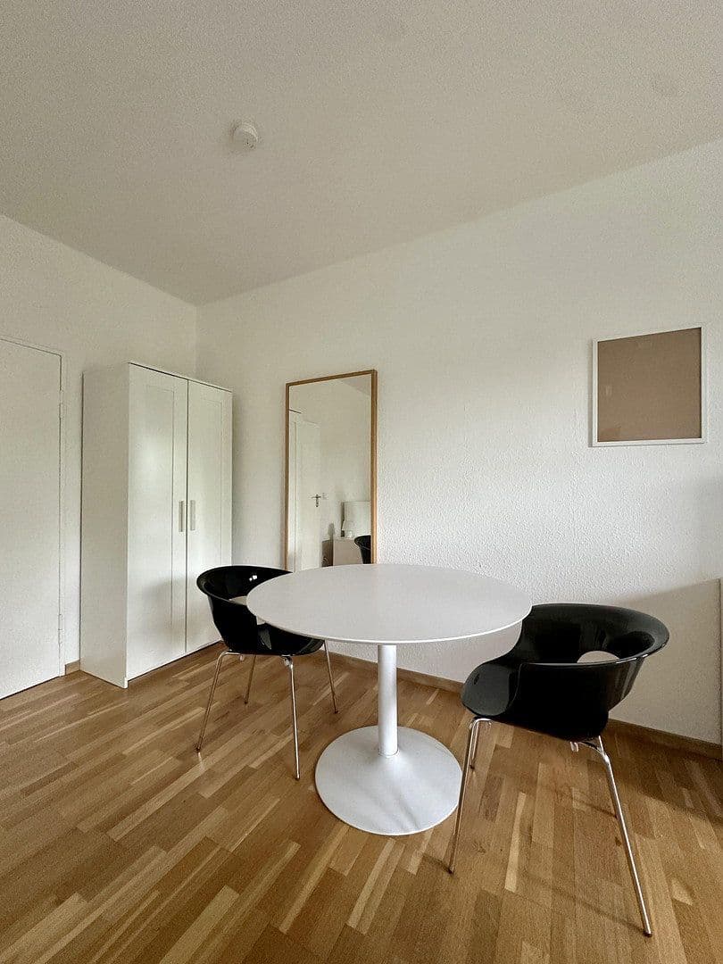 Pronájem bytu 1+1 36 m², Flensburger Straße 21, Berlin, Berlín Pronájem bytu 1+1 36 m², Flensburger Straße 21, Berlin, Berlín
