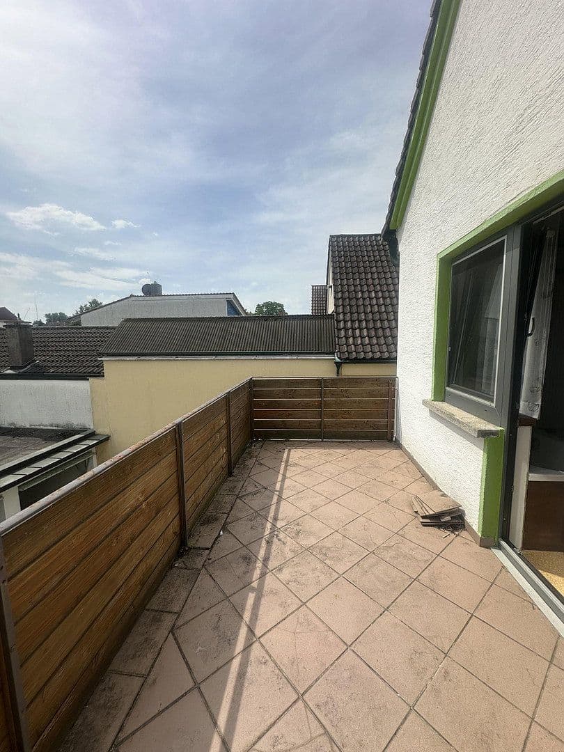 Pronájem domu 142 m², pozemek 300 m², Bad Schönborn, Bádensko-Württembersko Pronájem domu 142 m², pozemek 300 m², Bad Schönborn, Bádensko-Württembersko