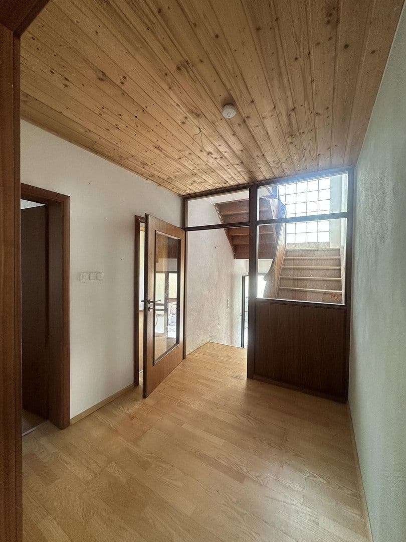 Pronájem domu 142 m², pozemek 300 m², Bad Schönborn, Bádensko-Württembersko Pronájem domu 142 m², pozemek 300 m², Bad Schönborn, Bádensko-Württembersko