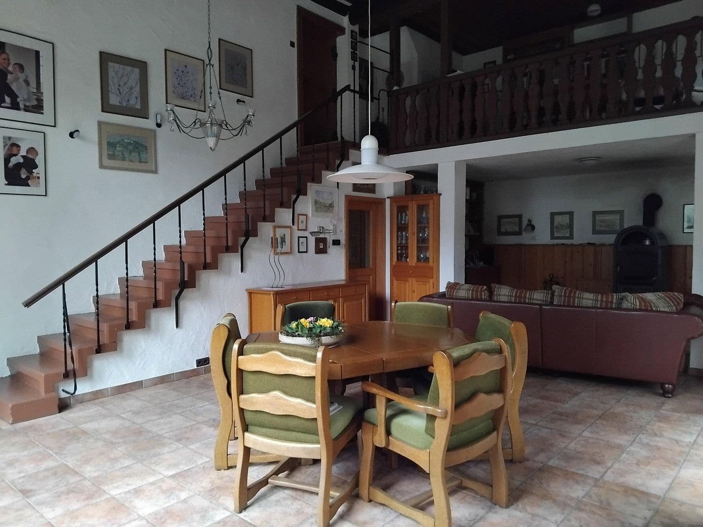 Prodej domu 180 m², pozemek 6.000 m², Lemberg, Porýní-Falc Prodej domu 180 m², pozemek 6.000 m², Lemberg, Porýní-Falc