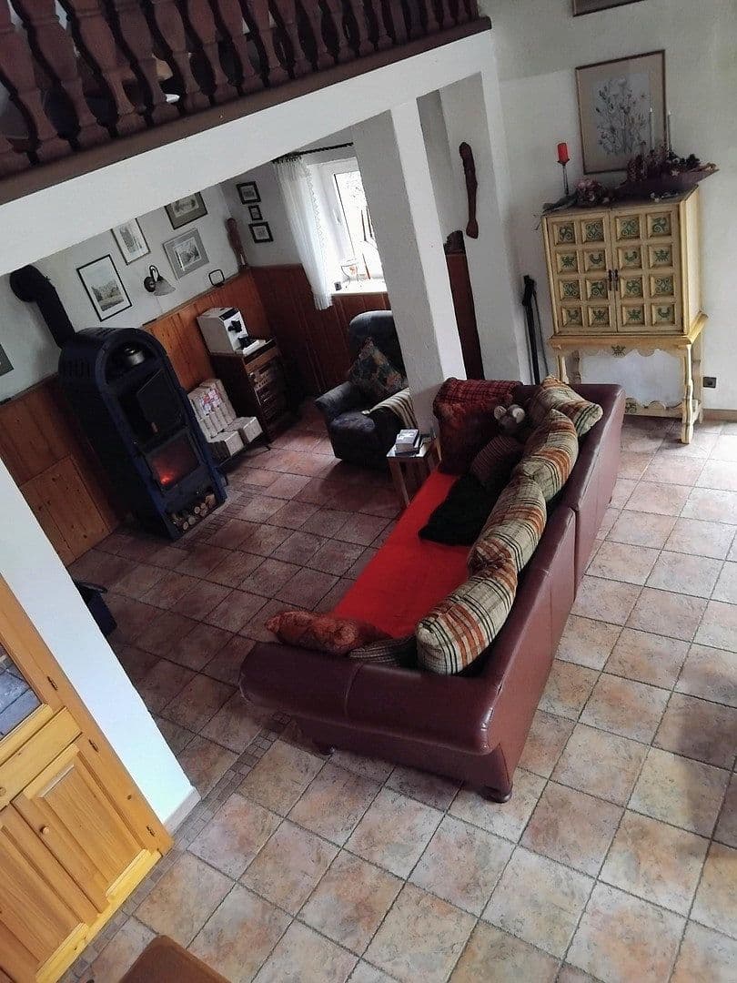 Prodej domu 180 m², pozemek 6.000 m², Lemberg, Porýní-Falc Prodej domu 180 m², pozemek 6.000 m², Lemberg, Porýní-Falc
