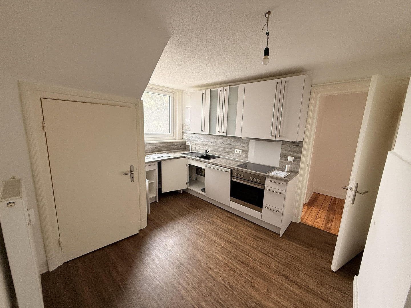 Pronájem bytu 3+1 100 m², Bismarckallee, Ahrensburg, Šlesvicko-Holštýnsko Pronájem bytu 3+1 100 m², Bismarckallee, Ahrensburg, Šlesvicko-Holštýnsko
