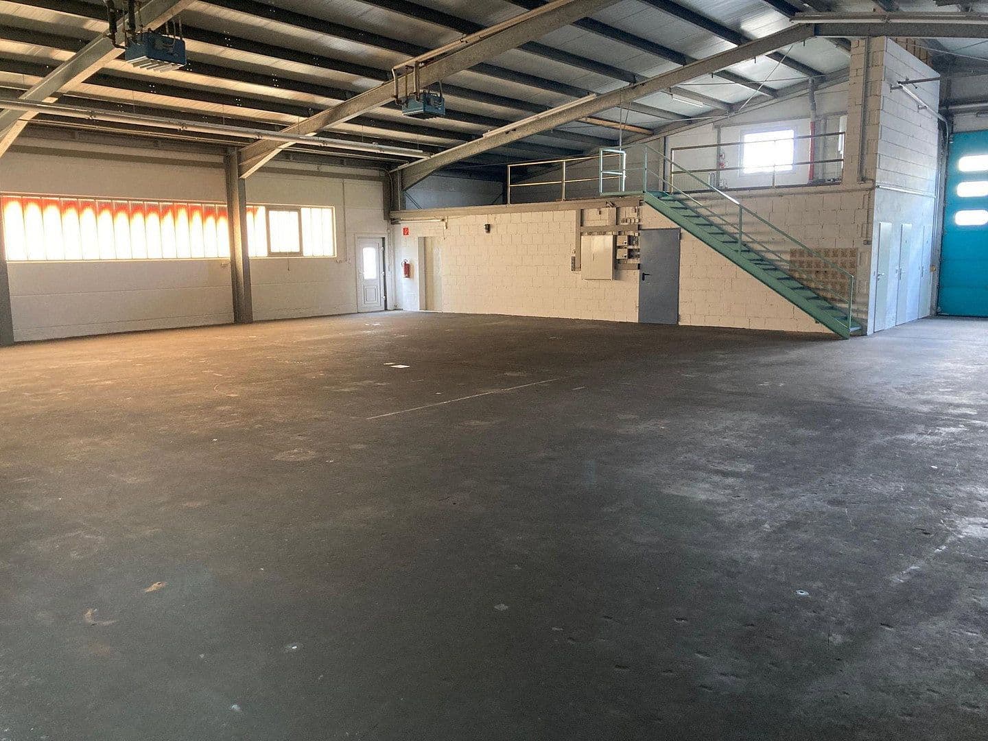 Pronájem nebytového prostoru 1.500 m², Die Ammenwiese 9, Bürstadt, Hessen Pronájem nebytového prostoru 1.500 m², Die Ammenwiese 9, Bürstadt, Hessen