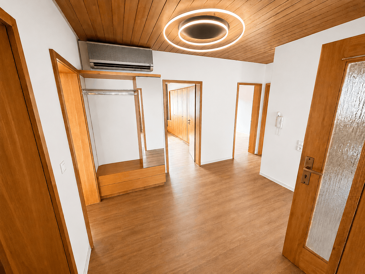 Pronájem bytu 4+1 105 m², Hauptstraße 36, Wangen, Bádensko-Württembersko Pronájem bytu 4+1 105 m², Hauptstraße 36, Wangen, Bádensko-Württembersko