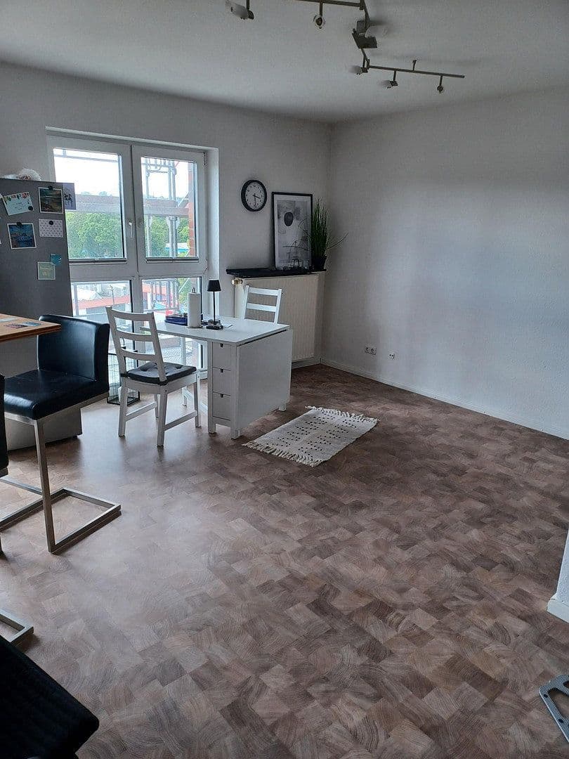 Pronájem bytu 1+kk 46 m², Sörensenstr.44, Kiel, Šlesvicko-Holštýnsko Pronájem bytu 1+kk 46 m², Sörensenstr.44, Kiel, Šlesvicko-Holštýnsko