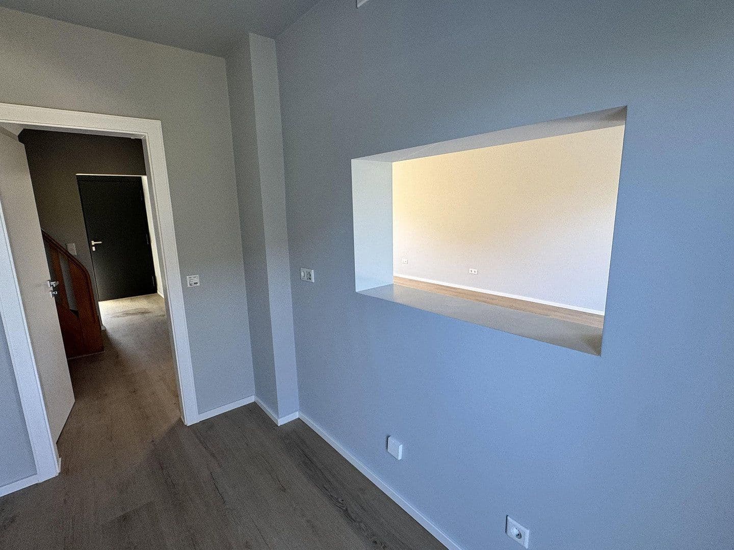 Prodej domu 115 m², pozemek 281 m², Max-Planck-Str. 12, Niederkassel, Severní Porýní-Vestfálsko Prodej domu 115 m², pozemek 281 m², Max-Planck-Str. 12, Niederkassel, Severní Porýní-Vestfálsko