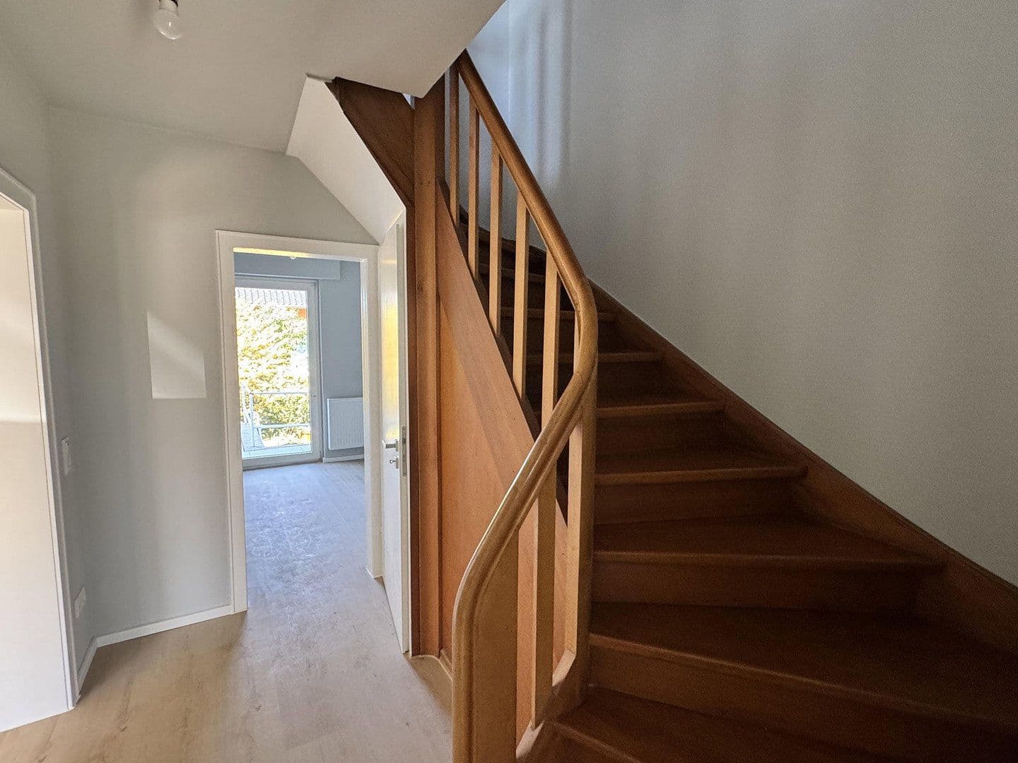 Prodej domu 115 m², pozemek 281 m², Max-Planck-Str. 12, Niederkassel, Severní Porýní-Vestfálsko Prodej domu 115 m², pozemek 281 m², Max-Planck-Str. 12, Niederkassel, Severní Porýní-Vestfálsko