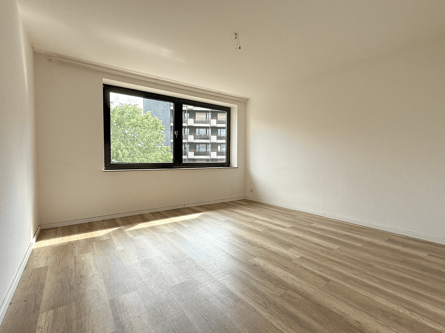 Pronájem bytu 3+1 106 m², Düsseldorfer Str. 67, Leverkusen, Severní Porýní-Vestfálsko Pronájem bytu 3+1 106 m², Düsseldorfer Str. 67, Leverkusen, Severní Porýní-Vestfálsko