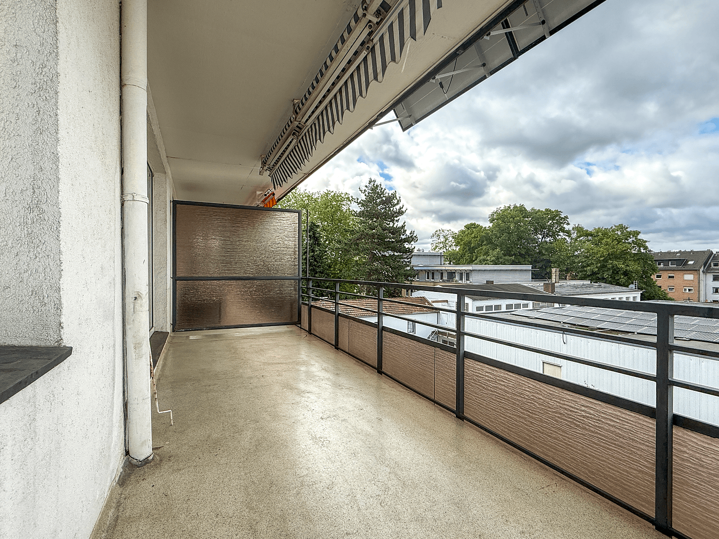 Pronájem bytu 3+1 106 m², Düsseldorfer Str. 67, Leverkusen, Severní Porýní-Vestfálsko Pronájem bytu 3+1 106 m², Düsseldorfer Str. 67, Leverkusen, Severní Porýní-Vestfálsko
