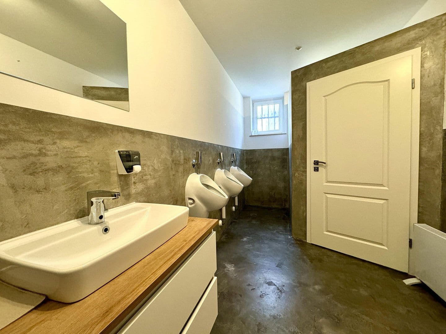 Pronájem kanceláře 246 m², Waldstr. 22, Dormagen, Severní Porýní-Vestfálsko Pronájem kanceláře 246 m², Waldstr. 22, Dormagen, Severní Porýní-Vestfálsko