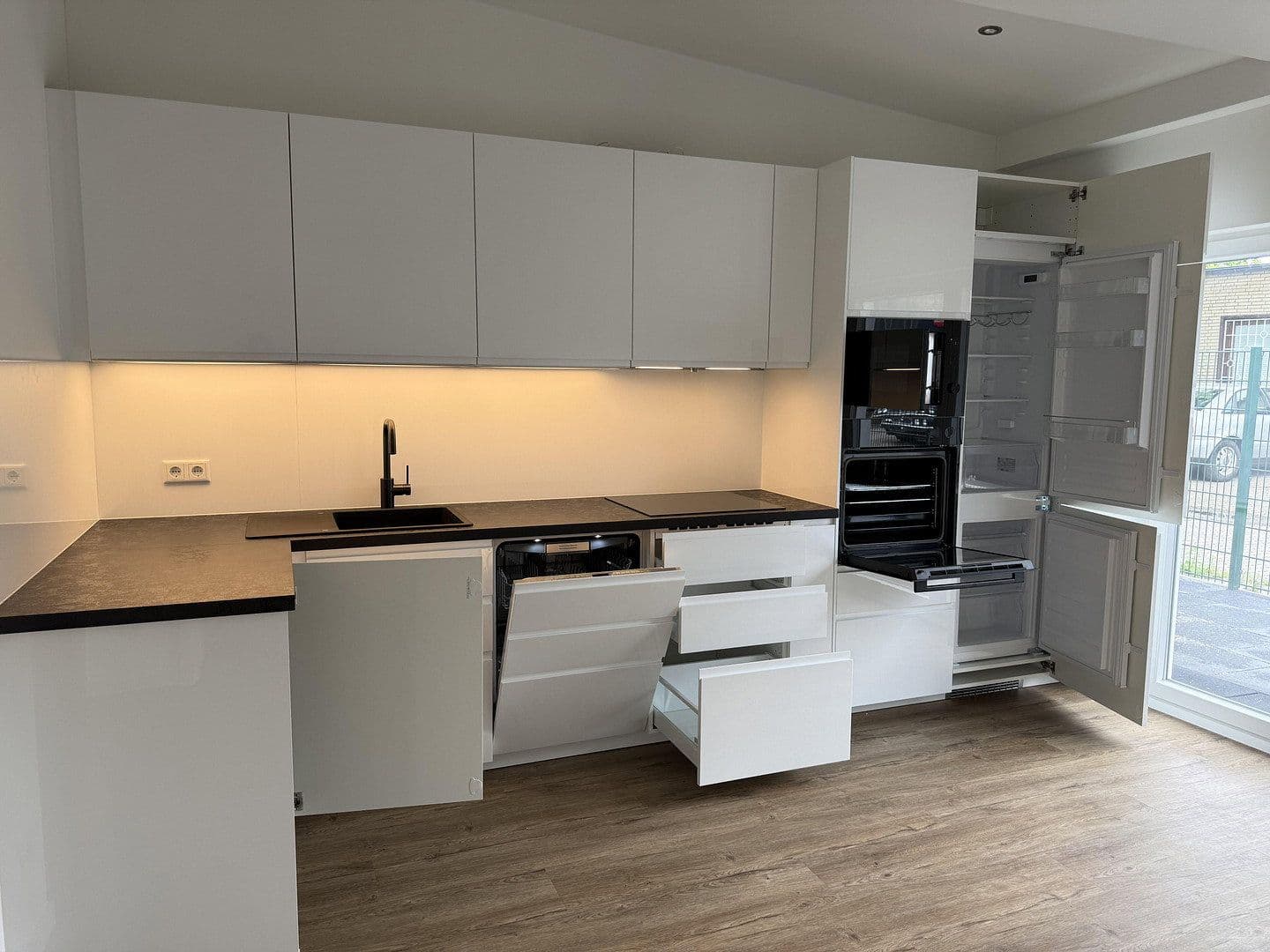 Pronájem bytu 3+1 79 m², Theodorstraße 41 i, Hamburg, Hamburg Pronájem bytu 3+1 79 m², Theodorstraße 41 i, Hamburg, Hamburg
