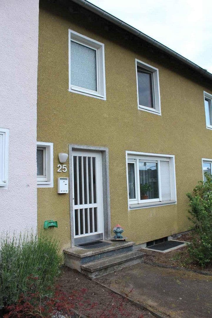 Prodej domu 84 m², pozemek 214 m², Albert-Schweizer-Straße 25, Gifhorn, Dolní Sasko Prodej domu 84 m², pozemek 214 m², Albert-Schweizer-Straße 25, Gifhorn, Dolní Sasko