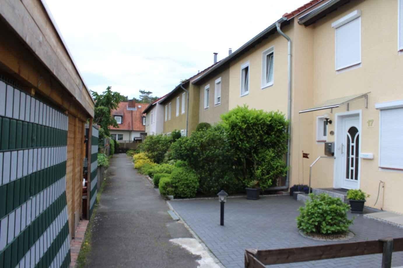 Prodej domu 84 m², pozemek 214 m², Albert-Schweizer-Straße 25, Gifhorn, Dolní Sasko Prodej domu 84 m², pozemek 214 m², Albert-Schweizer-Straße 25, Gifhorn, Dolní Sasko