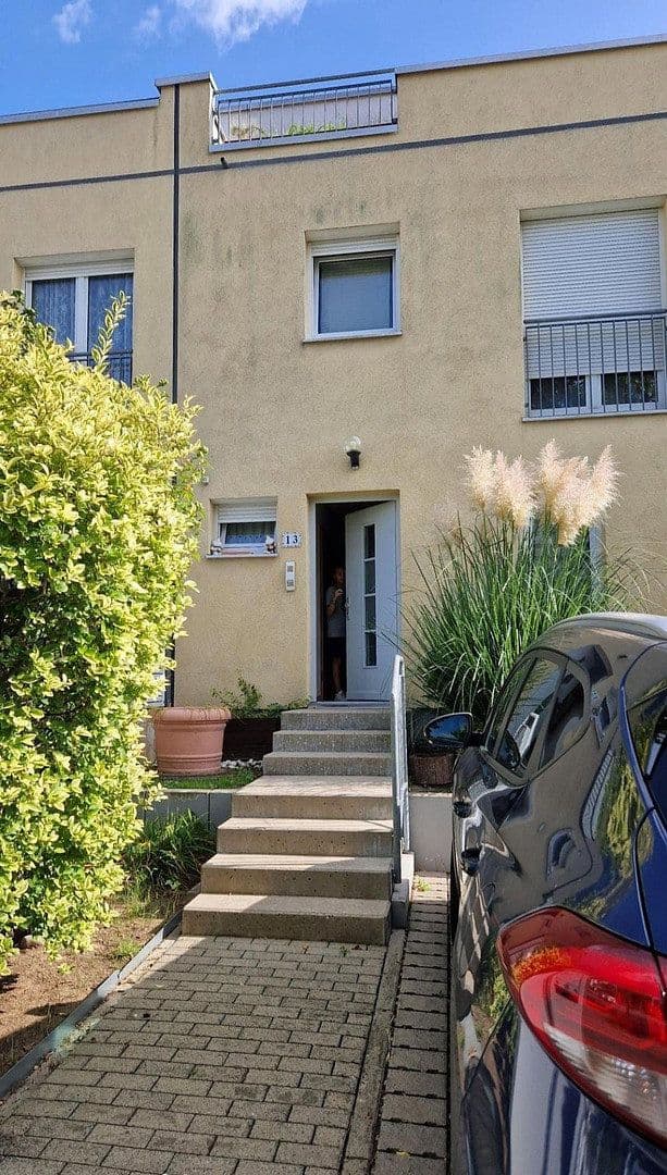 Prodej domu 152 m², pozemek 175 m², Aschaffenburg, Bavorsko Prodej domu 152 m², pozemek 175 m², Aschaffenburg, Bavorsko