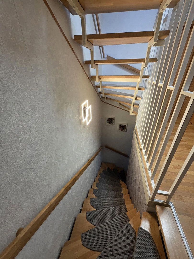 Prodej domu 152 m², pozemek 175 m², Aschaffenburg, Bavorsko Prodej domu 152 m², pozemek 175 m², Aschaffenburg, Bavorsko