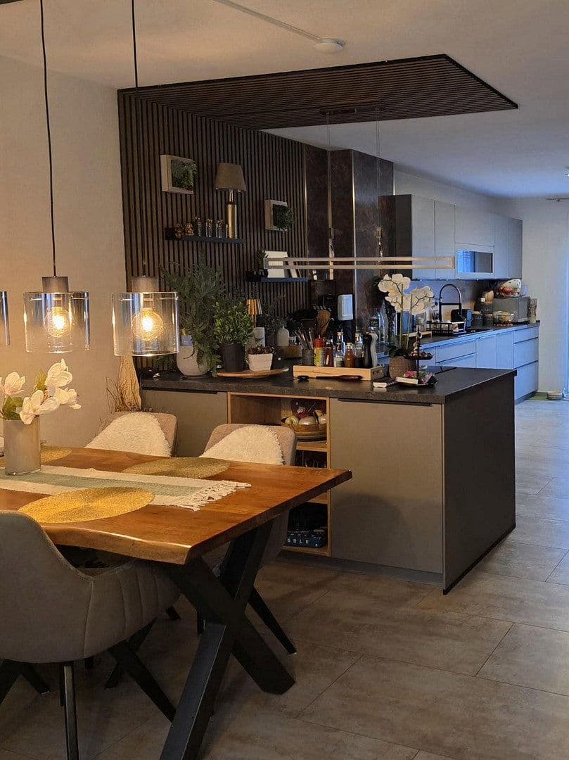 Prodej domu 152 m², pozemek 175 m², Aschaffenburg, Bavorsko Prodej domu 152 m², pozemek 175 m², Aschaffenburg, Bavorsko