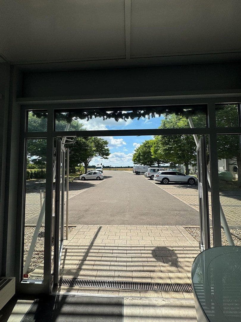 Pronájem nebytového prostoru 10.000 m², Kirchstr. 32, Gommersheim, Porýní-Falc Pronájem nebytového prostoru 10.000 m², Kirchstr. 32, Gommersheim, Porýní-Falc