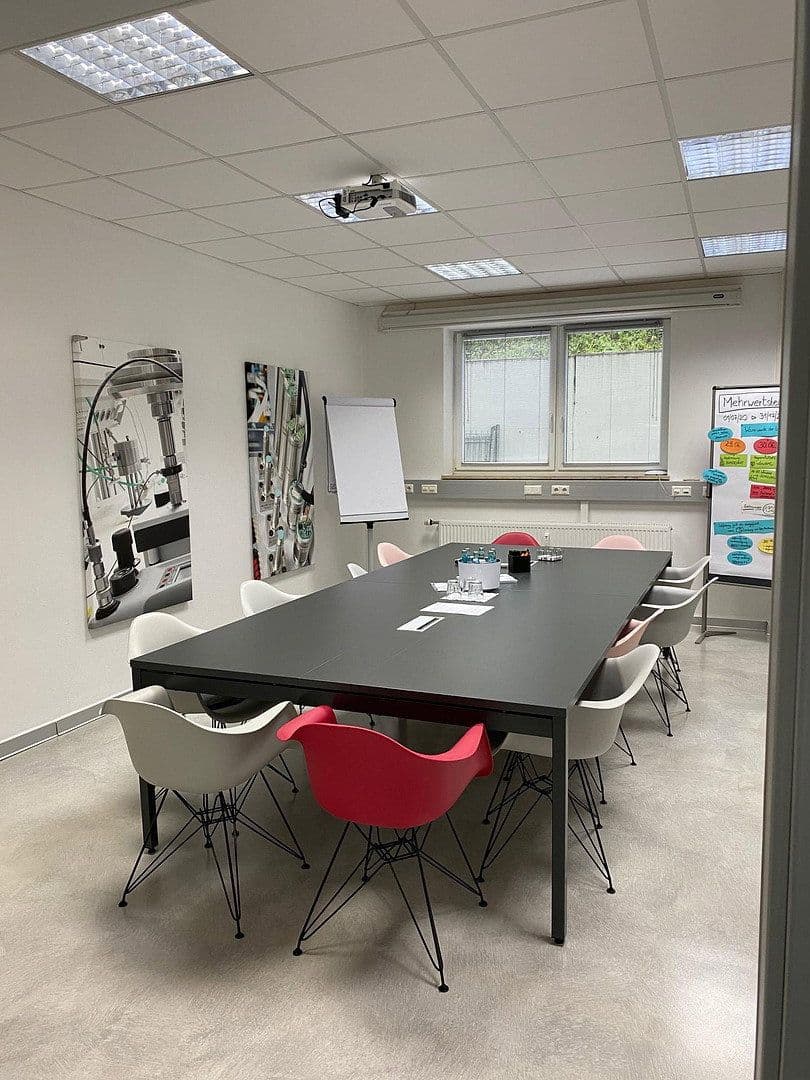 Prodej domu 1.755 m², pozemek 5.629 m², Gelnhausen, Hessen Prodej domu 1.755 m², pozemek 5.629 m², Gelnhausen, Hessen