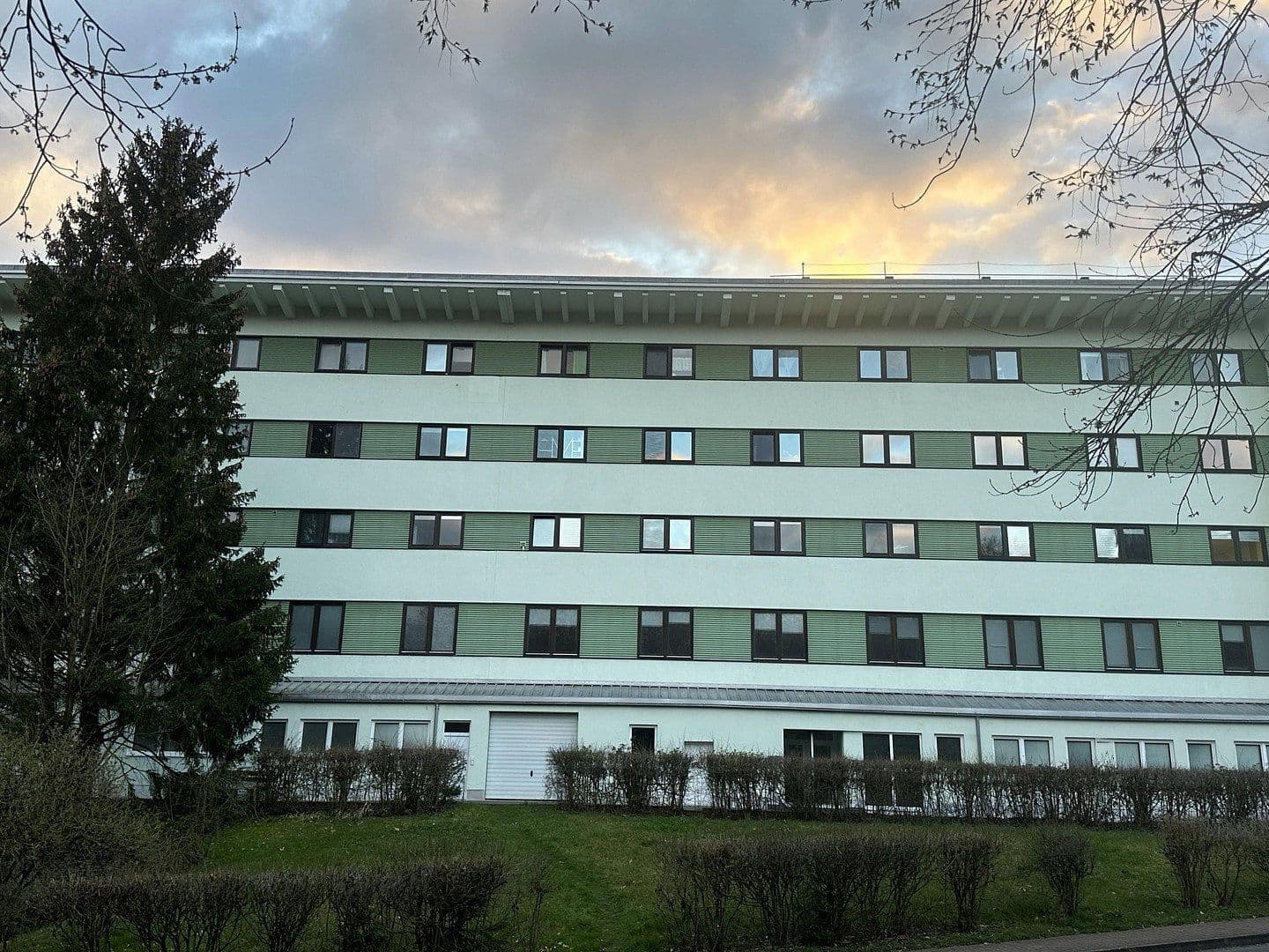 Prodej domu 1.755 m², pozemek 5.629 m², Gelnhausen, Hessen Prodej domu 1.755 m², pozemek 5.629 m², Gelnhausen, Hessen
