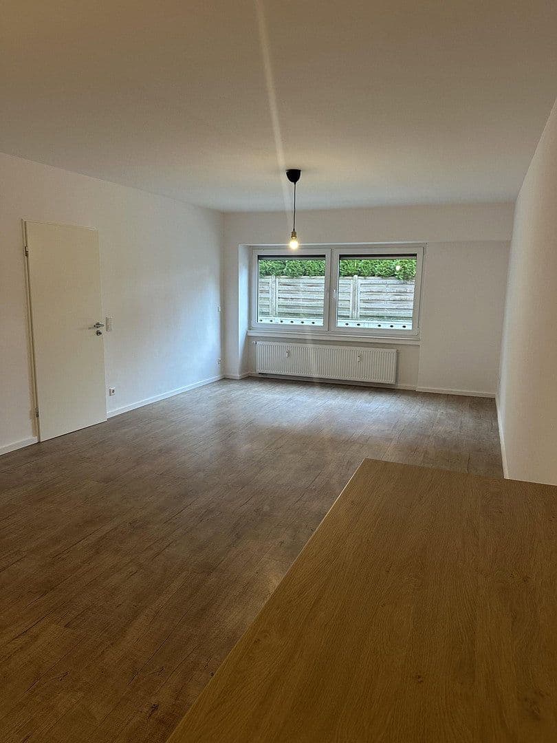 Pronájem bytu 2+1 60 m², Rösrather Str.700A, Köln, Severní Porýní-Vestfálsko Pronájem bytu 2+1 60 m², Rösrather Str.700A, Köln, Severní Porýní-Vestfálsko