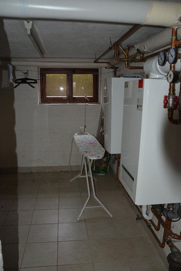 Pronájem domu 140 m², pozemek 1.000 m², Bad Oeynhausen, Severní Porýní-Vestfálsko Pronájem domu 140 m², pozemek 1.000 m², Bad Oeynhausen, Severní Porýní-Vestfálsko