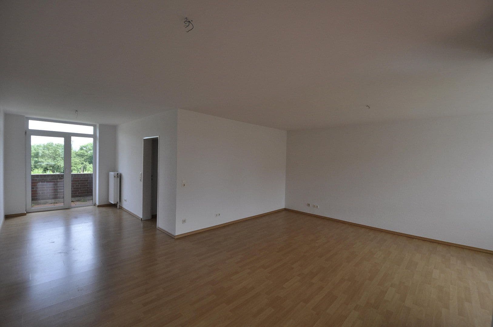 Pronájem bytu 3+1 81 m², Norderneystr. 9, Wilhelmshaven, Dolní Sasko Pronájem bytu 3+1 81 m², Norderneystr. 9, Wilhelmshaven, Dolní Sasko